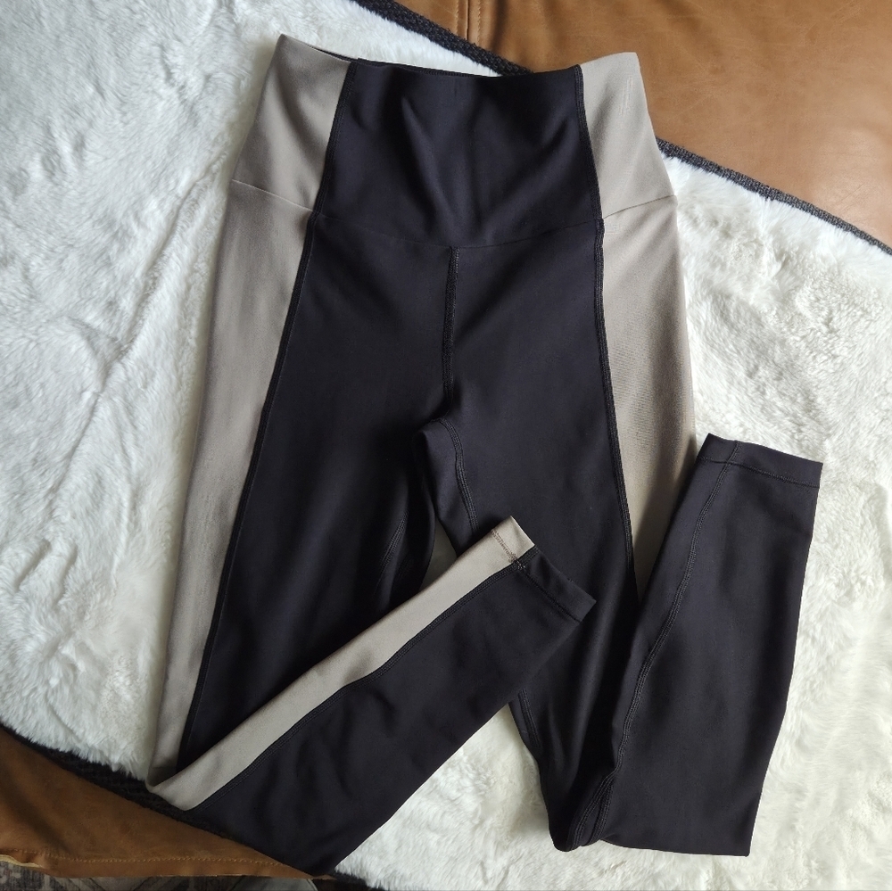 Abercrombie YPB Willow Colorblock Leggings Size Small